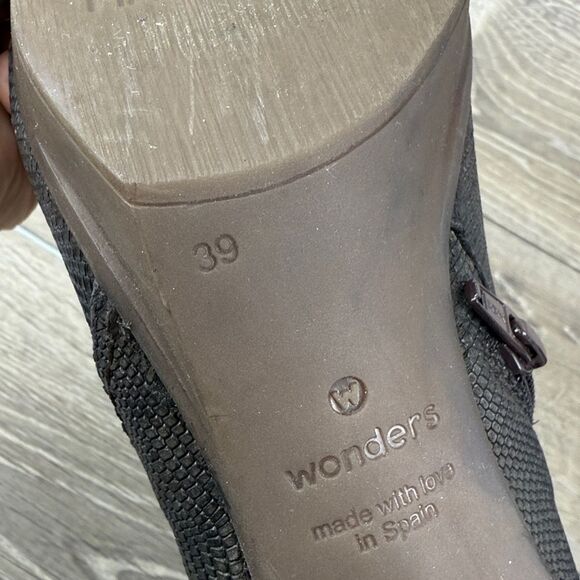Wonders Made with Love in Spain Women’s Sz EU 39 Embossed Brown Leather Booties - Picture 6 of 11